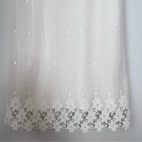Ann Taylor Size 4 White Sleeveless Embroidered Floral Lace Sheath Dress - Picture 2 of 11